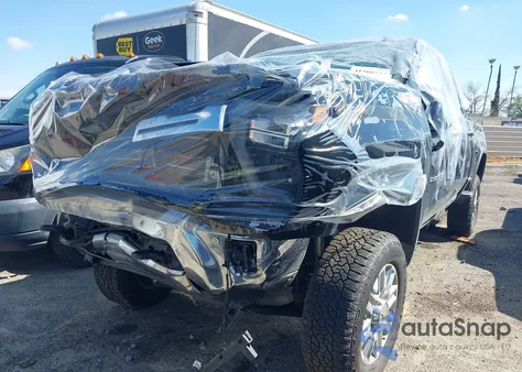 2024 Chevrolet Silverado 2500Hd 4Wd Standard Bed Ltz from USA, damaged, VIN 2GC4YPEY8R1126299
